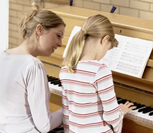 Piano Van Innis - Piano's Van Innis - Louer un piano